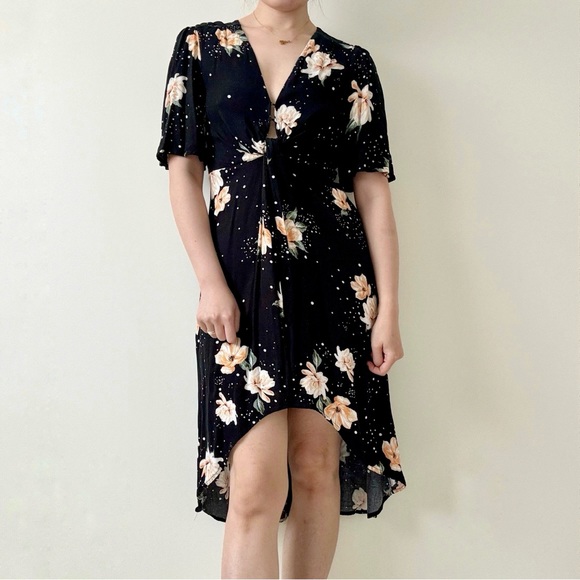 MINKPINK FLORAL MIDI DRESS - Picture 4 of 7